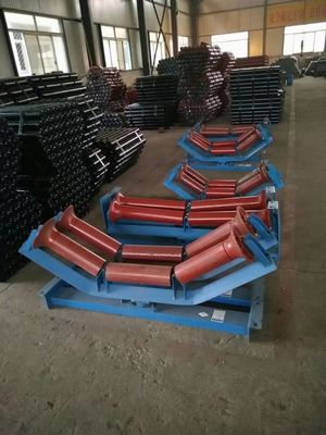 專業(yè)輸送機(jī)生產(chǎn)廠家13931800284具體規(guī)格型號(hào)請(qǐng)打電話